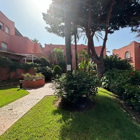 Beachfront Elviria Appartement *