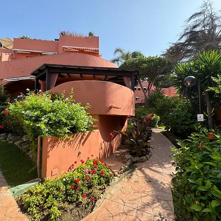 公寓 Beachfront Elviria 马尔韦利亚